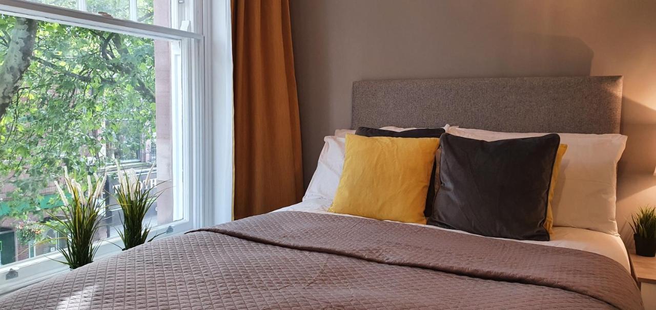 Darwin Stays - Service Accommodation In Newcastle Under Lyme City Centre Ngoại thất bức ảnh