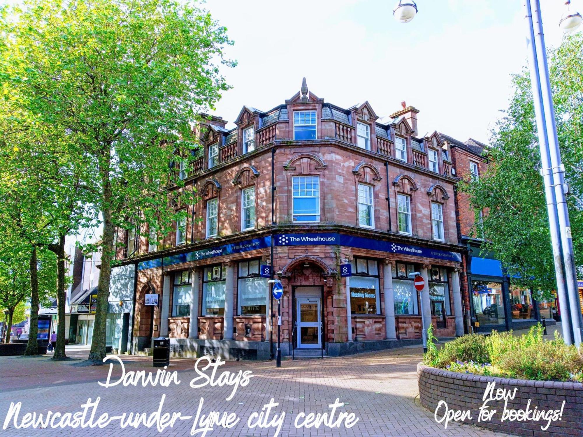 Darwin Stays - Service Accommodation In Newcastle Under Lyme City Centre Ngoại thất bức ảnh