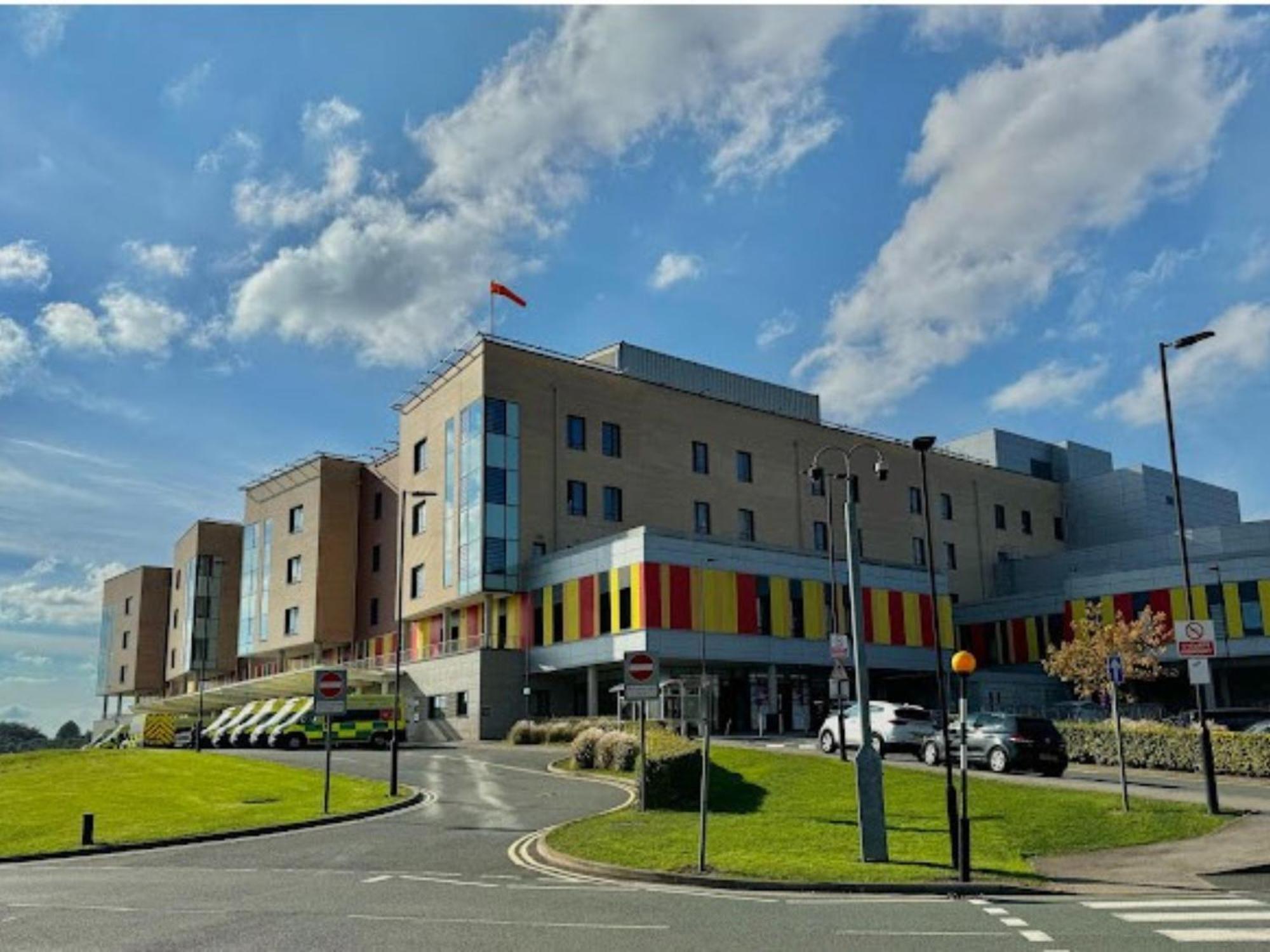 Darwin Stays - Service Accommodation In Newcastle Under Lyme City Centre Ngoại thất bức ảnh