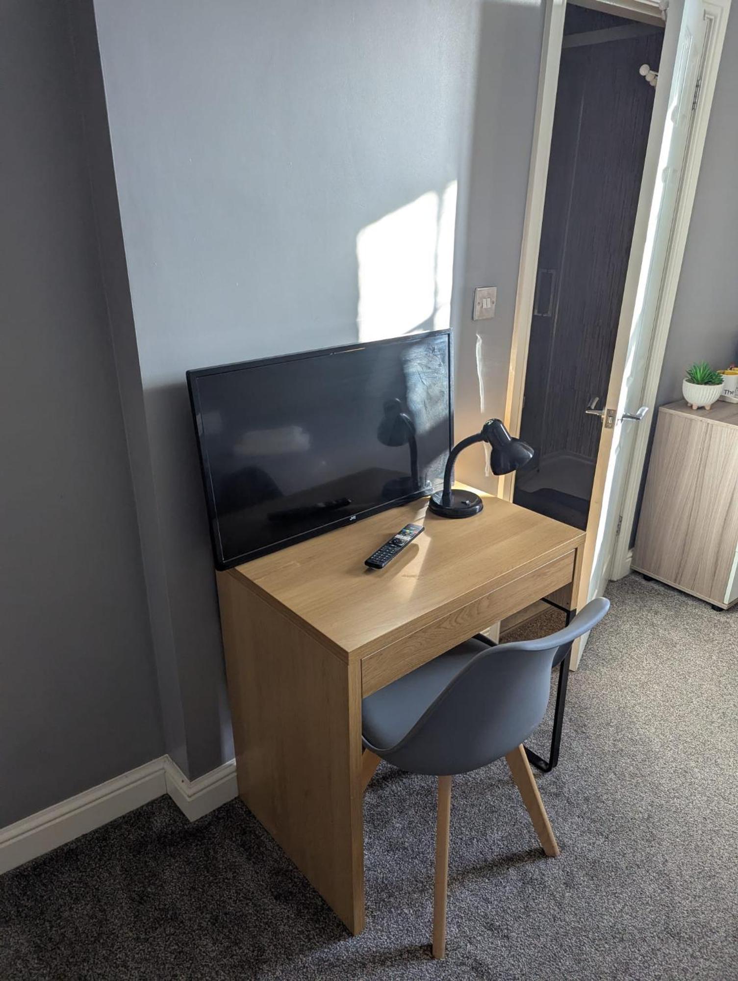 Darwin Stays - Service Accommodation In Newcastle Under Lyme City Centre Ngoại thất bức ảnh